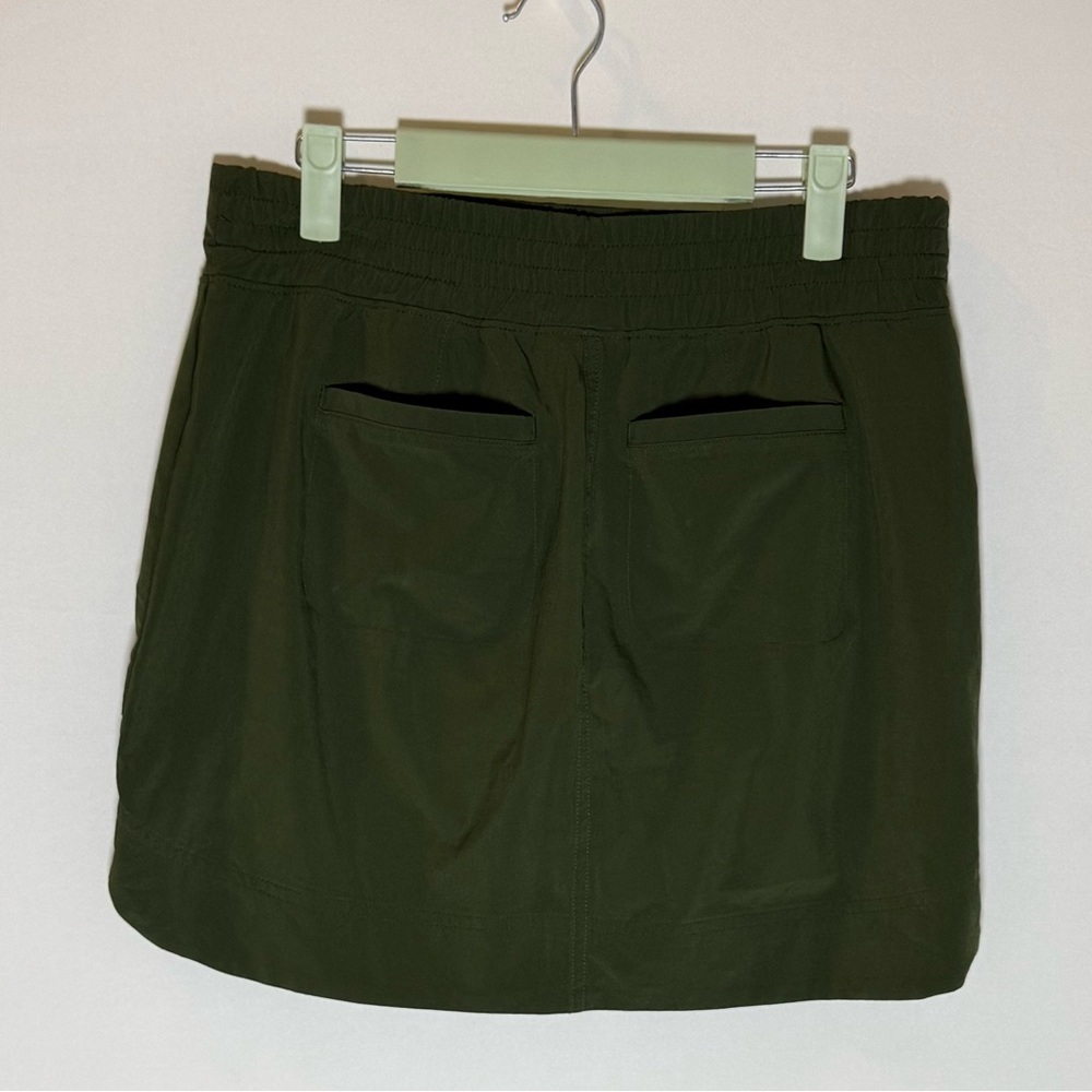 Athleta skort • Women’s size 6 - Picture 3 of 8